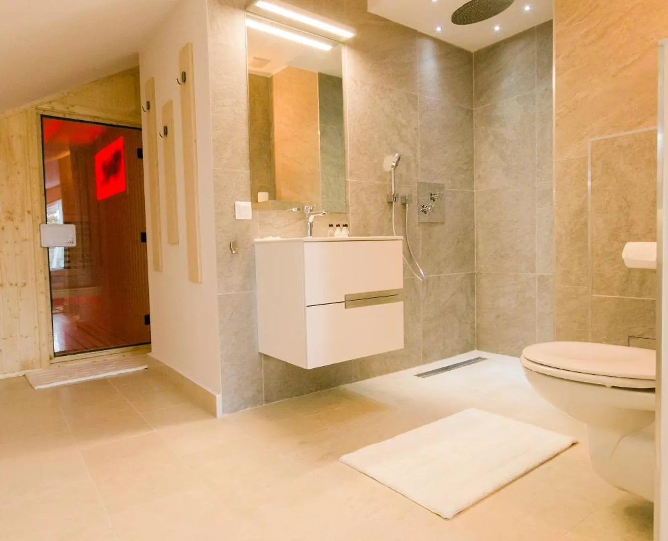 Signature Penthouse With Jacuzzi And Sauna And 4 Bedrooms Bansko